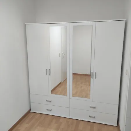 - Clausewitzstrasse Апартаменты Хемниц